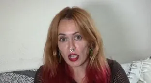 Un grupo de feministas denuncian haber sido agredidas por la cómica Ane Lindane en Bilbao