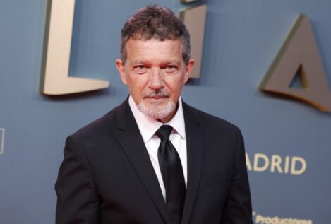 La playa que enamora a Antonio Banderas está en Andalucía: arena dorada, elegante y tranquila