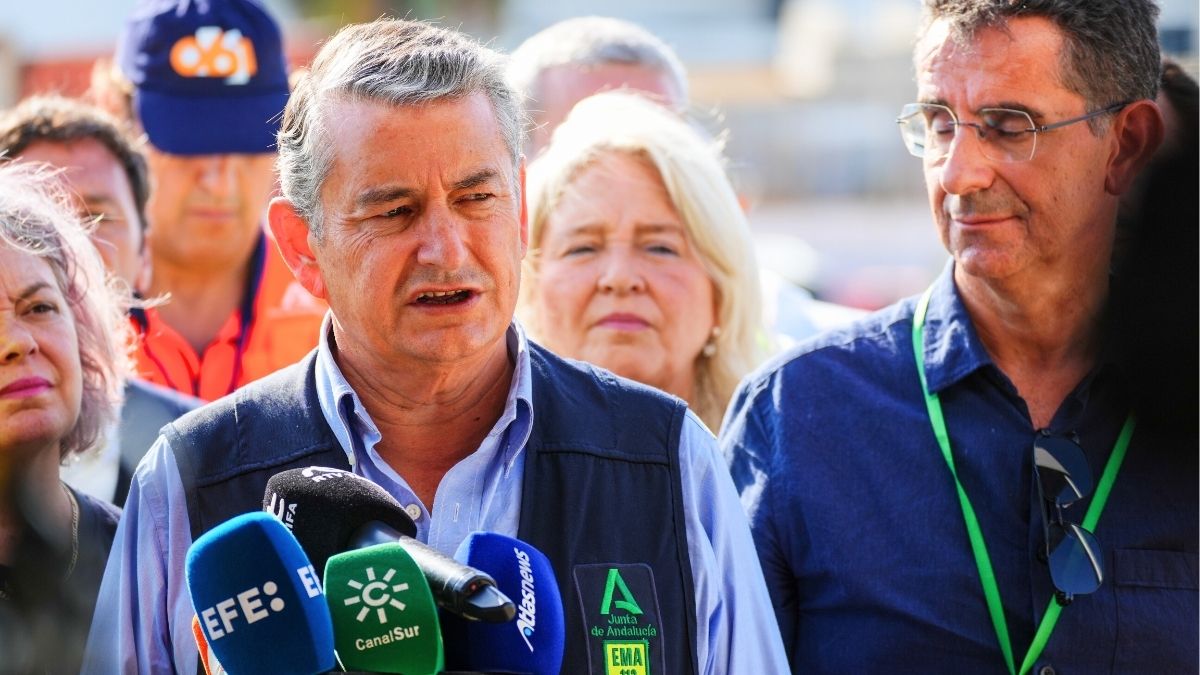 El incendio forestal de Tarifa (Cádiz) es provocado, según la Junta de Andalucía