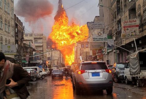 Un ataque de Israel deja al menos seis muertos en Yemen y el palacio presidencial «destruido»