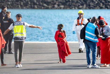 Canarias, Ceuta y Melilla pueden pedir ya que se derive a los menores inmigrantes