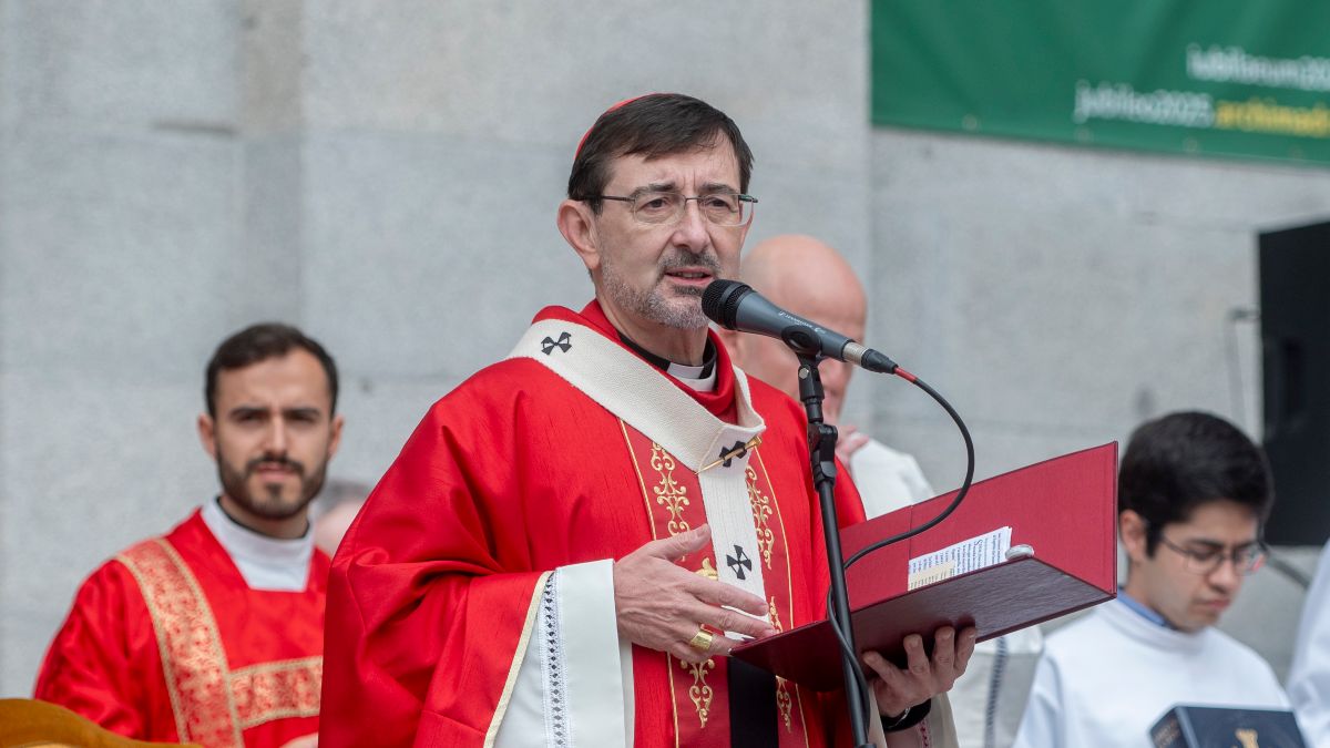 Un cardenal y un obispo cargan contra Vox: «Un xenófobo no puede ser un verdadero cristiano»