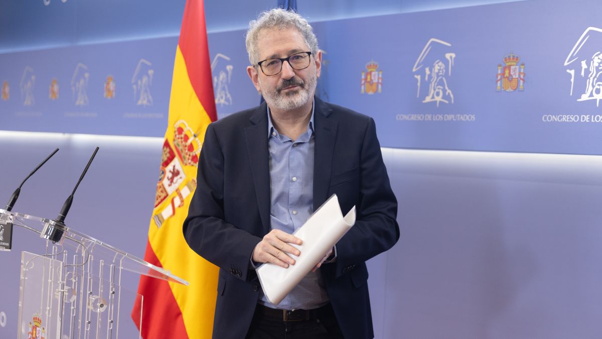 Dimite uno de los coordinadores de Sumar por motivos de salud, pero no renuncia a su escaño