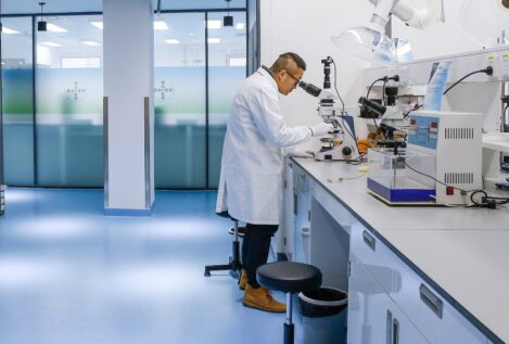China ya no copia medicinas: produce el 39% de los nuevos fármacos y adelanta a Europa 