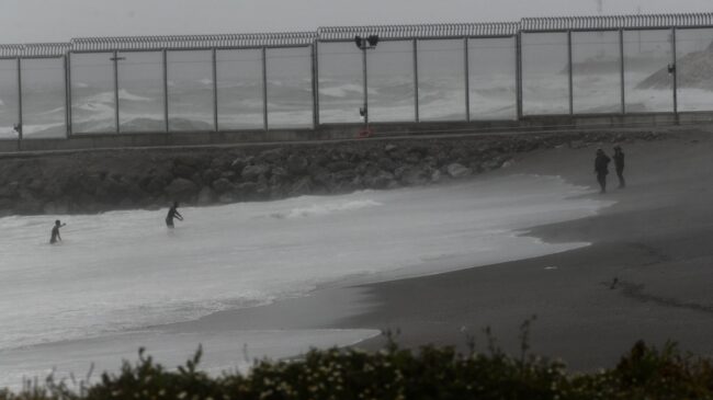 Marruecos investiga un grupo que reclutaba jóvenes para cruzar a nado a Ceuta