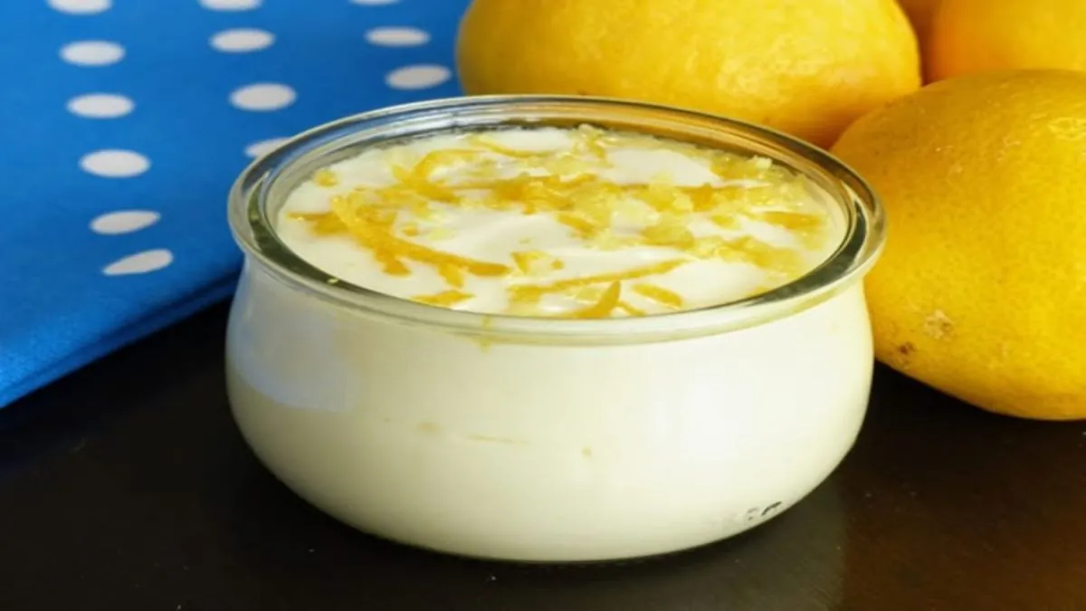 Crema de limón: un dulce británico refrescante que triunfa en verano