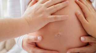 Las embarazadas reciben células fetales que permanecen en su cuerpo y su cerebro