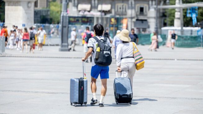 España volvió a batir récord de turistas hasta junio, con 44,5 millones, un 4,7% más