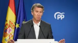 Feijóo acusa al Gobierno de Sánchez de «conchabar con la dictadura» de Venezuela