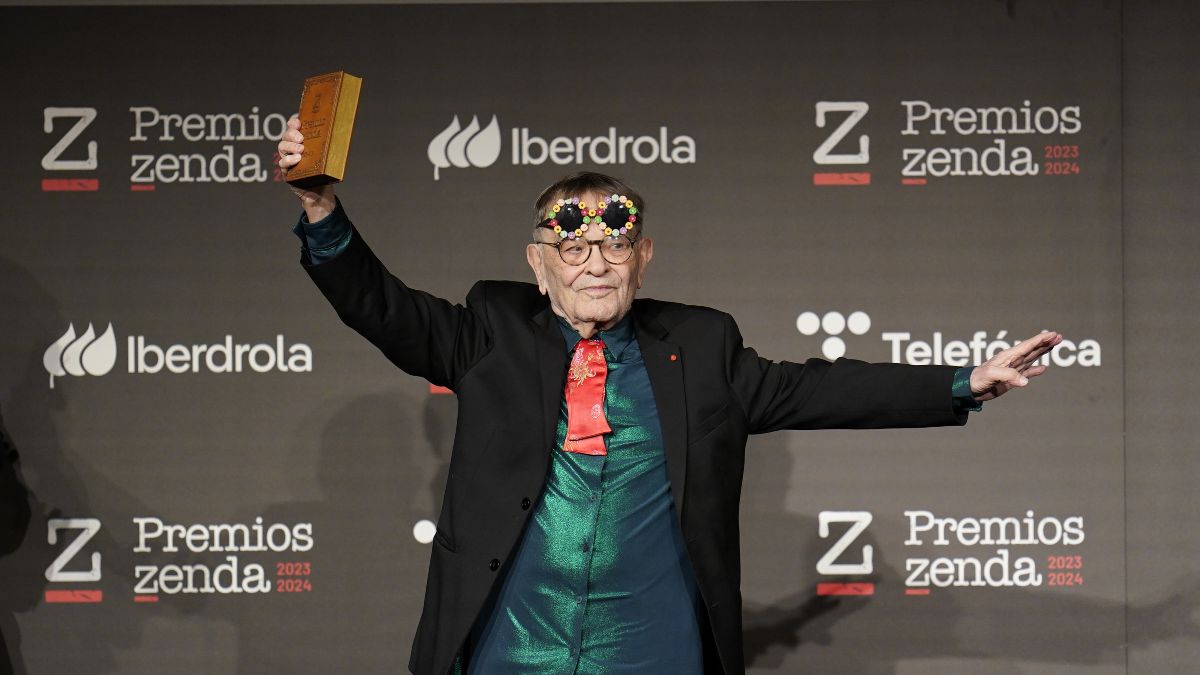 Fernando Arrabal, el niño eterno cumple 93 años