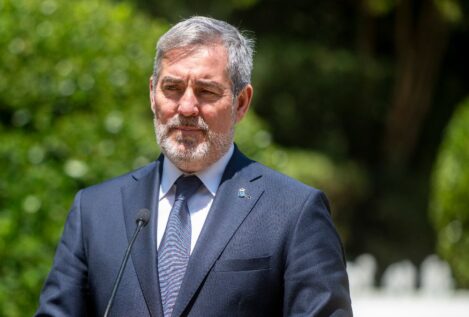 Clavijo apela al «sentido común» y pide que no se «obstaculice» la distribución de menas