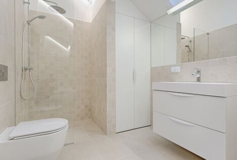 Giro en el diseño: las duchas a ras del suelo quedan obsoletas ante la nueva tendencia 2025