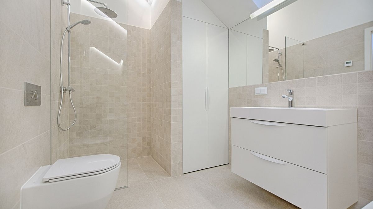 Giro en el diseño: las duchas a ras del suelo quedan obsoletas ante la nueva tendencia 2025