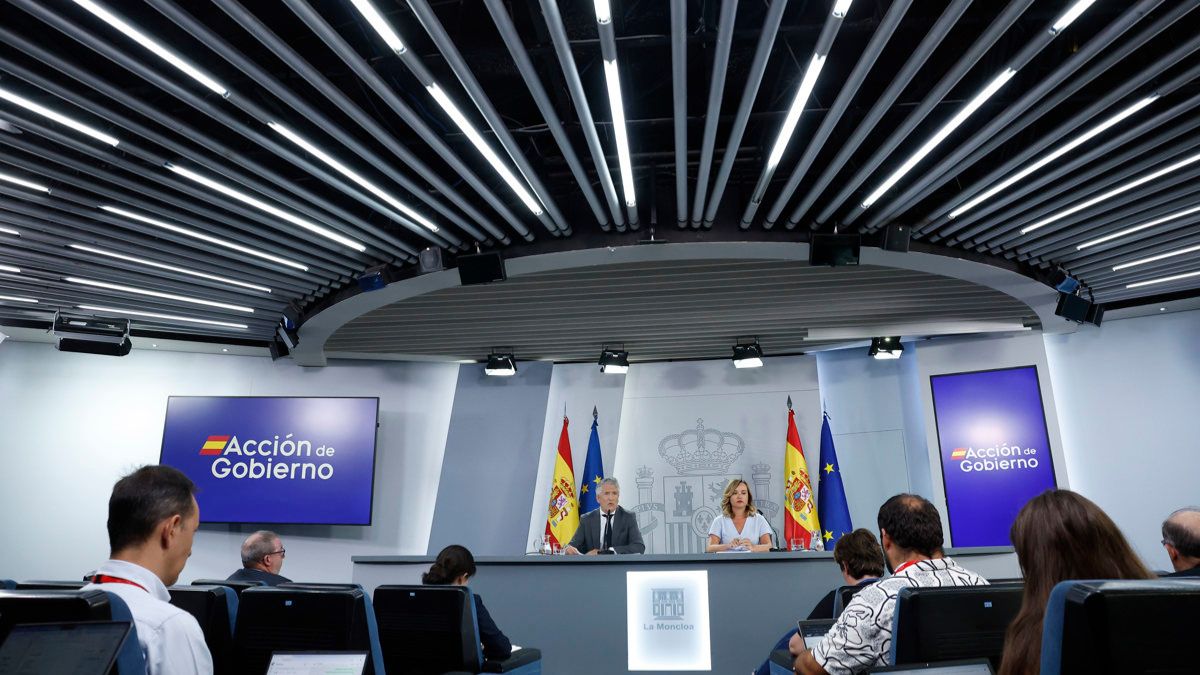El Gobierno aprueba un último decreto para derivar menores inmigrantes a las autonomías