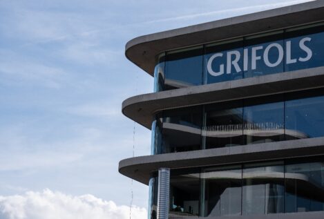 Grifols culmina la compra de 28 centros de plasma en EEUU a Immunotek por 415 millones