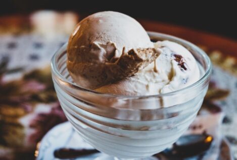 El helado cremoso casero de Arguiñano: con frutos secos y leche condensada