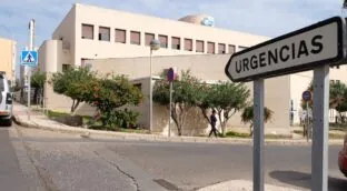 Detectan numerosas irregularidades por parte de Sanidad en contratos del hospital de Melilla