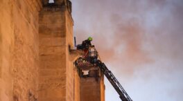 El incendio de la Mezquita de Córdoba, ya extinguido, en imágenes