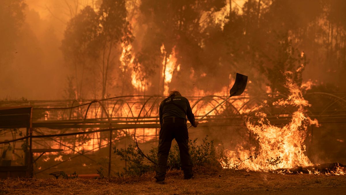 En libertad un vecino de Orense que prendió un cortafuegos para salvar a su pueblo