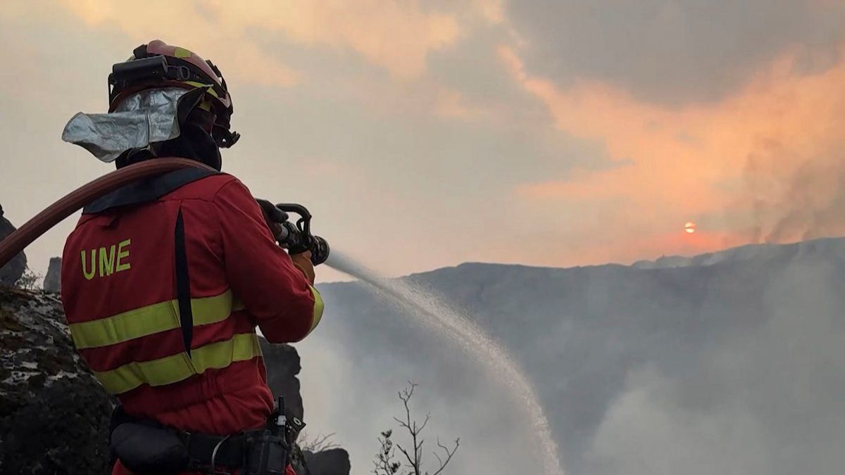 El incendio de Porto (Zamora) tiene tres frentes activos: el de la Cabrera es el que más preocupa