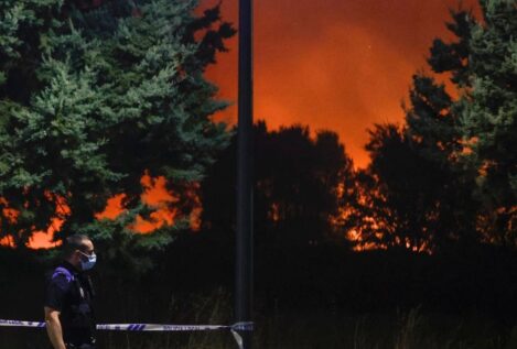 El incendio de Tres Cantos (Madrid) evoluciona favorablemente y está perimetrado