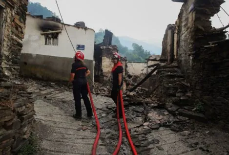 El fuego arrasa al turismo rural y deja un futuro incierto en las zonas afectadas