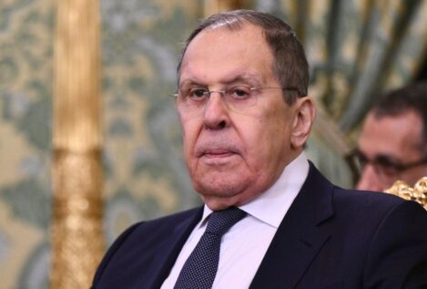 Lavrov afirma que Rusia acude a la cita en Alaska con «una postura clara y definida»