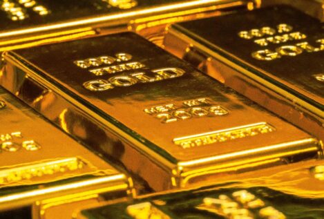 Trump impone aranceles al oro importado y dispara su precio a récord histórico