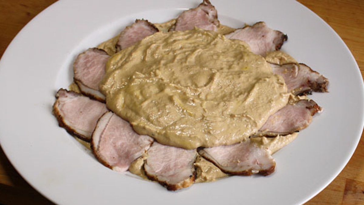 De la carne carbonizada al ‘maiale tonnato’: crónica de una comida salvada con ingenio