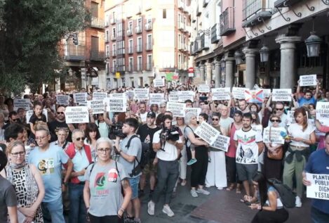 Un millar de personas reclama la dimisión de Mañueco y Quiñones por los incendios