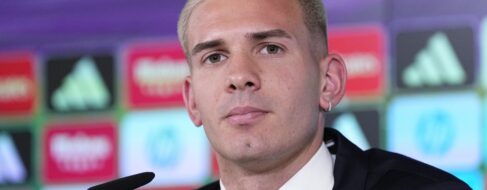 Mastantuono, en su presentación con el Madrid: «El mejor jugador del mundo para mí es Messi»