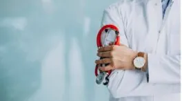 El tipo de cáncer de pulmón más agresivo que reclama y merece visibilidad