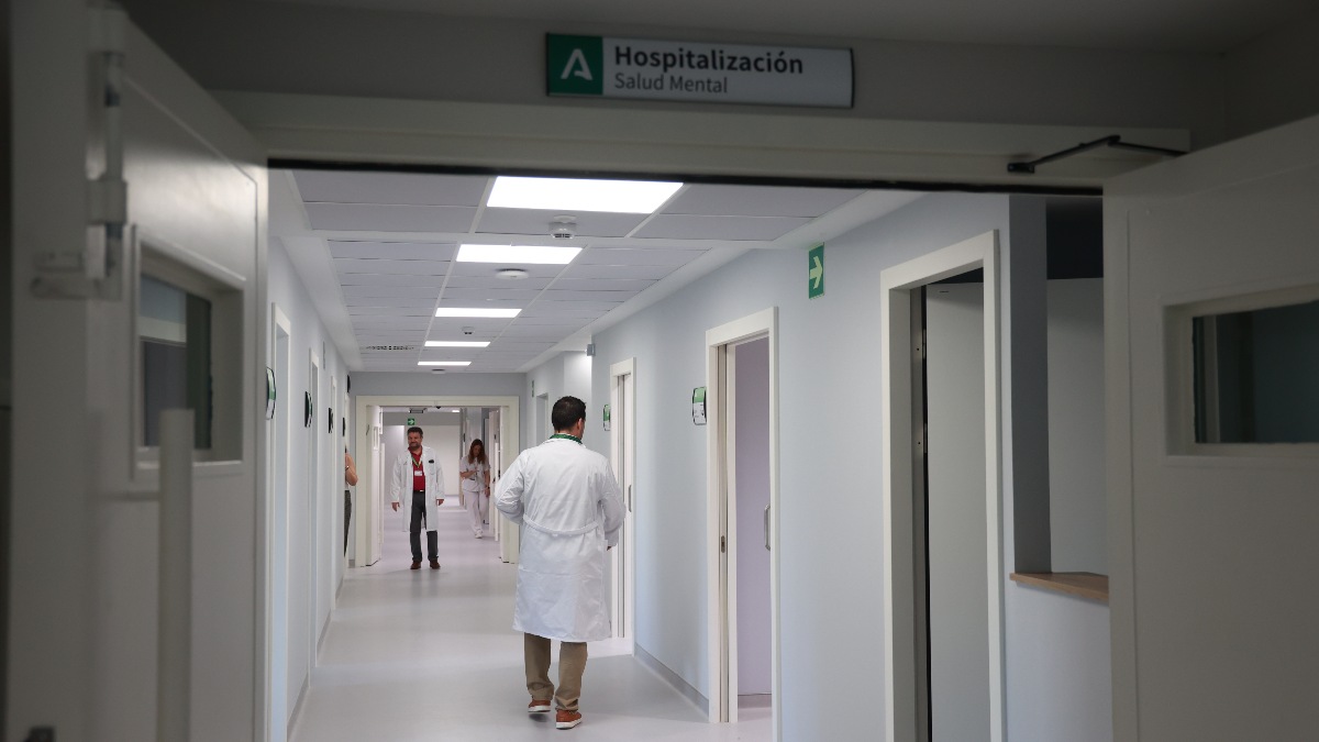 La Airef propone ligar a resultados la retribución de los sanitarios para sostener el sistema