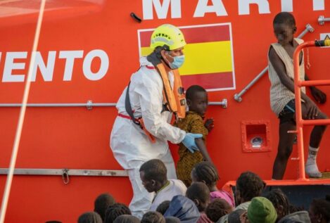 El Gobierno manda a Gijón a los primeros diez menas procedentes de Canarias
