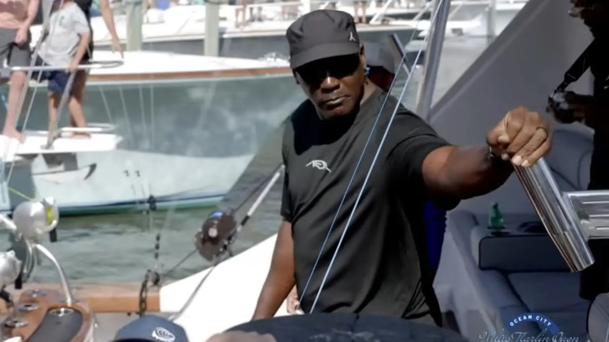 Michael Jordan triunfa en la pesca deportiva: recibe 400.000 dólares por un marlín de 32 kg