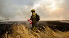 Muere un bombero al volcar una autobomba en los trabajos de extinción de incendios en León