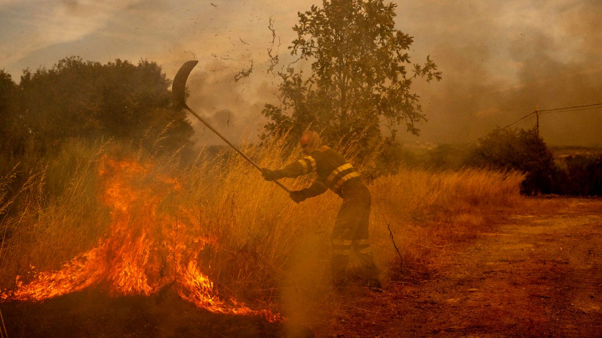 Muere un voluntario que combatió el incendio de Cipérez (Salamanca)
