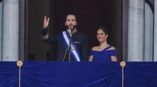 El Salvador da el primer paso para que Bukele pueda ser elegido presidente de forma indefinida