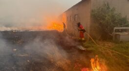 Los incendios en León provocan que 1.500 personas de 27 poblaciones sigan evacuadas