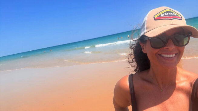 La playa que Nuria Roca elige siempre está en Cádiz: tiene el atardecer más bonito de España