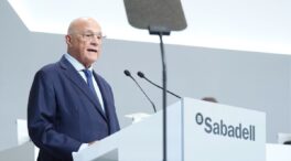 Oliu desvincula la venta de su filial británica de la opa de BBVA y asegura que «es beneficiosa»
