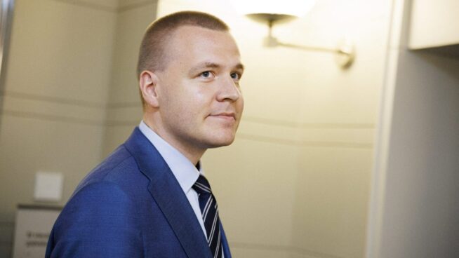 Muere un diputado finlandés en la sede del Parlamento