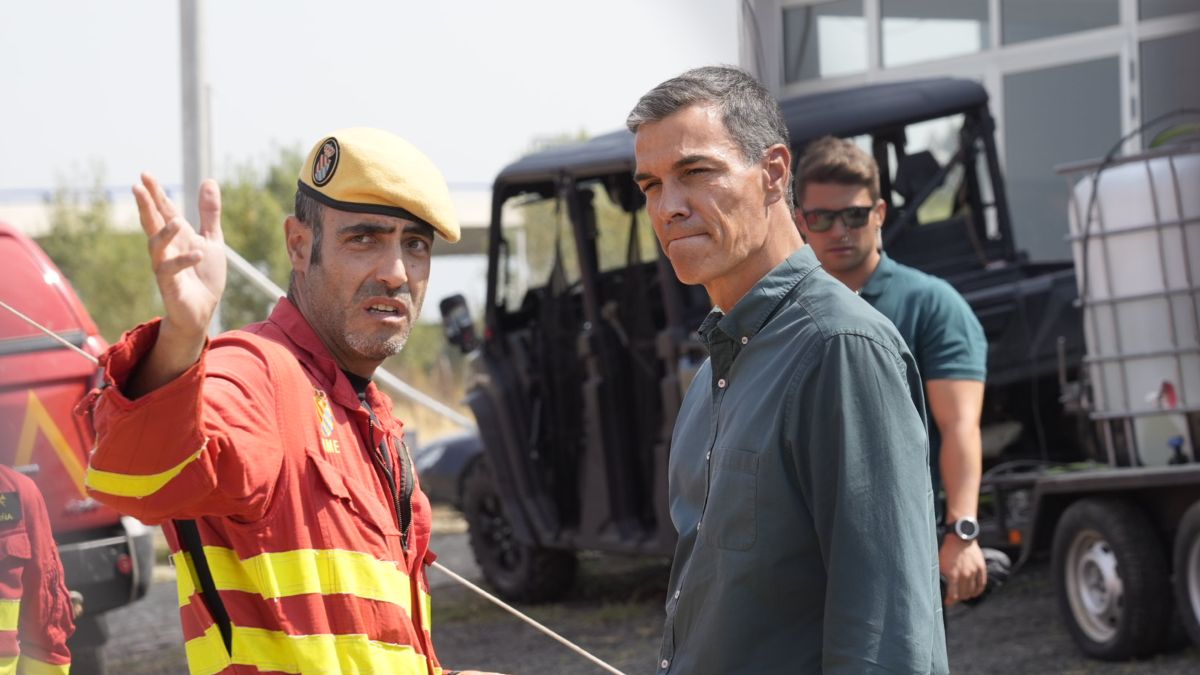 Sánchez viaja este viernes a Asturias para conocer la evolución del incendio de Degaña