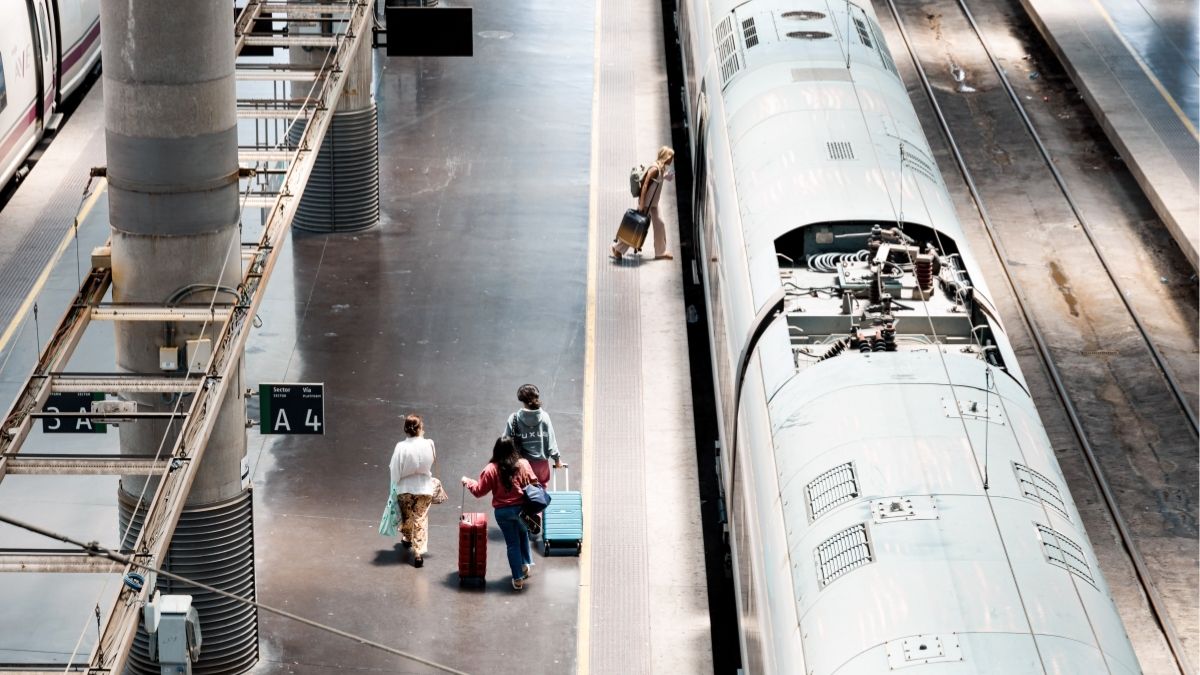 Nuevos retrasos en la alta velocidad entre Madrid y Sevilla por la avería de un tren