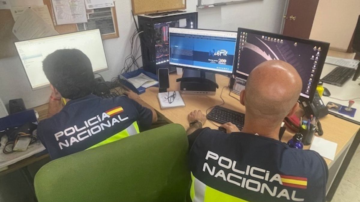 Detenido un joven en Almería por pedir fotos sexuales a menores a través de Fortnite
