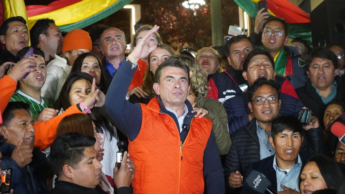 El vencedor en Bolivia responde a Petro tras sus críticas: «Tiene una mentalidad atrasada»