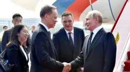 Putin arranca una larga visita oficial de cuatro días a China