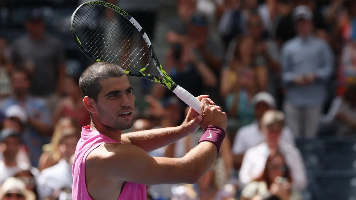 Alcaraz supera los problemas físicos y arrasa a Darderi para avanzar a octavos del US Open