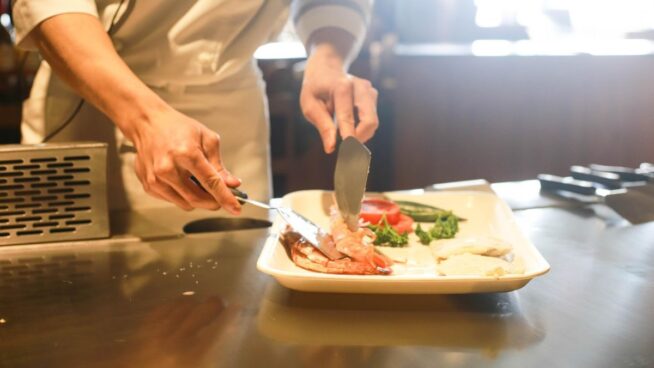 Más de un centenar de intoxicados por un brote de Salmonella en un hotel La Manga (Murcia)