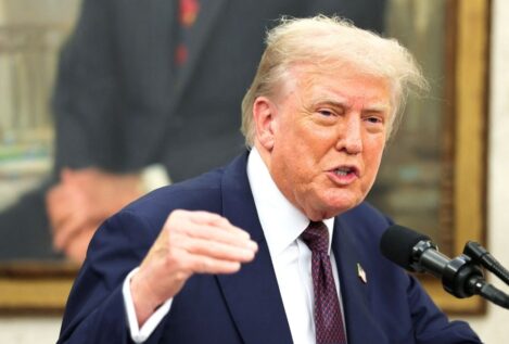 Trump anuncia aranceles del 100% a la importación de chips y semiconductores